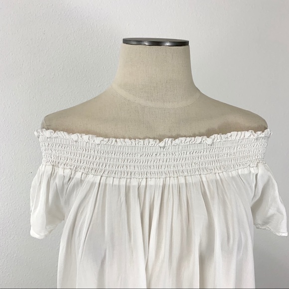 Aritzia- Talula White Off Shoulder Top Size Small - Picture 2 of 7